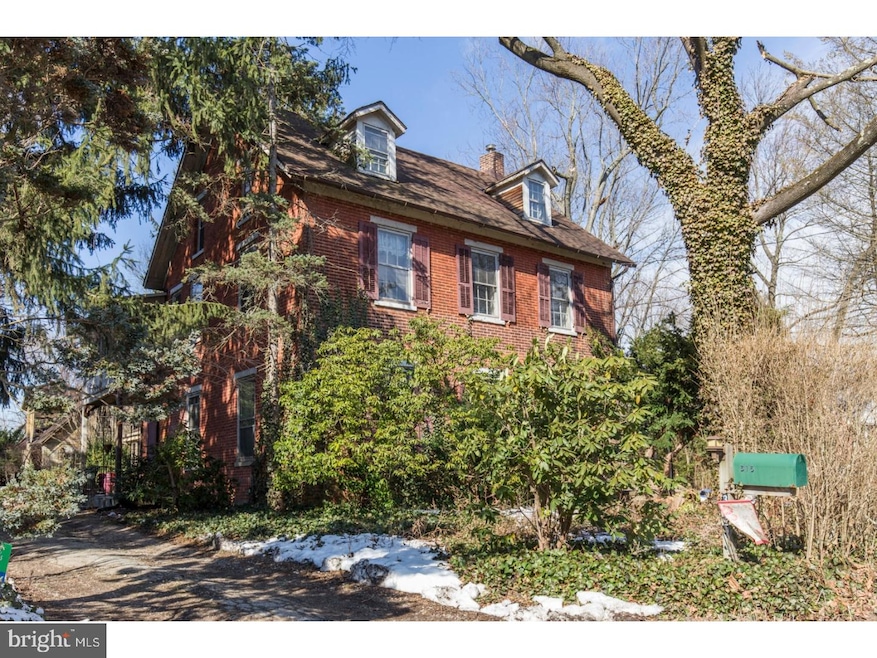 315 N Providence Rd, Wallingford, PA 19086 - photo 1