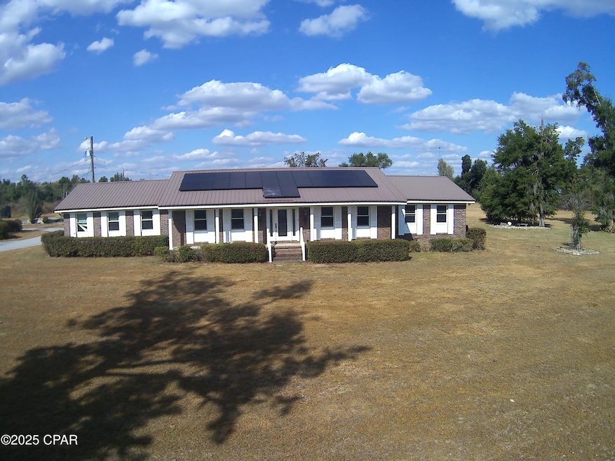 4883 Davis Dr, Marianna, FL 32446 - photo 1