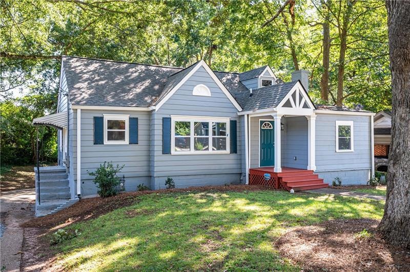 Super cute fully renovated home on quiet street wi
