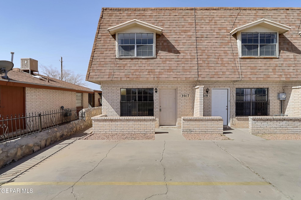 3017 East Glen Drive