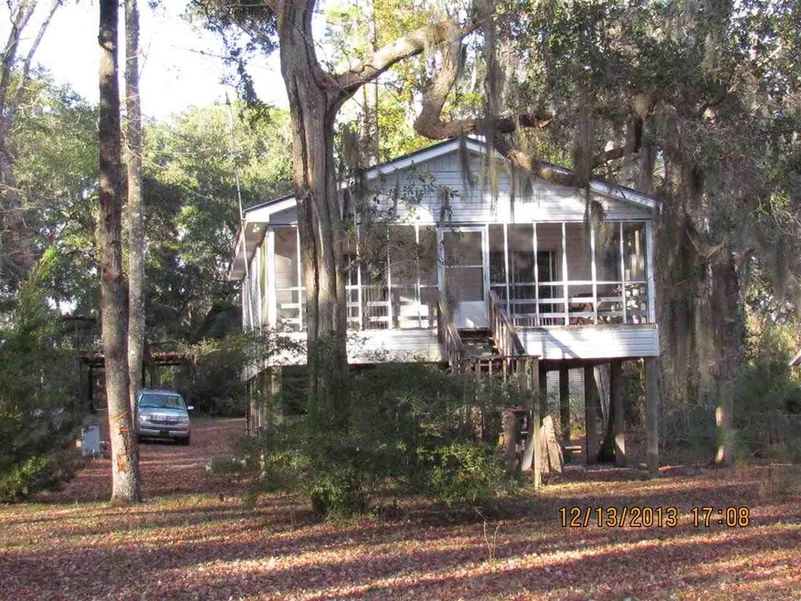 128 Lake Ellen Cir unit 2, Crawfordville, FL 32327 - photo 1