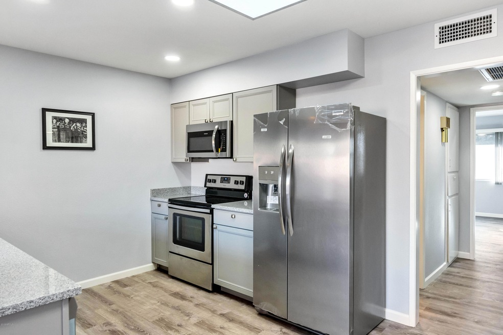 14036 N Newcastle Dr, Sun City, AZ 85351 - photo 1