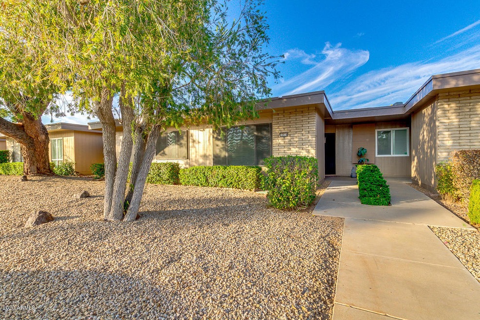 10914 W Topaz Dr, Sun City, AZ 85351 - photo 1