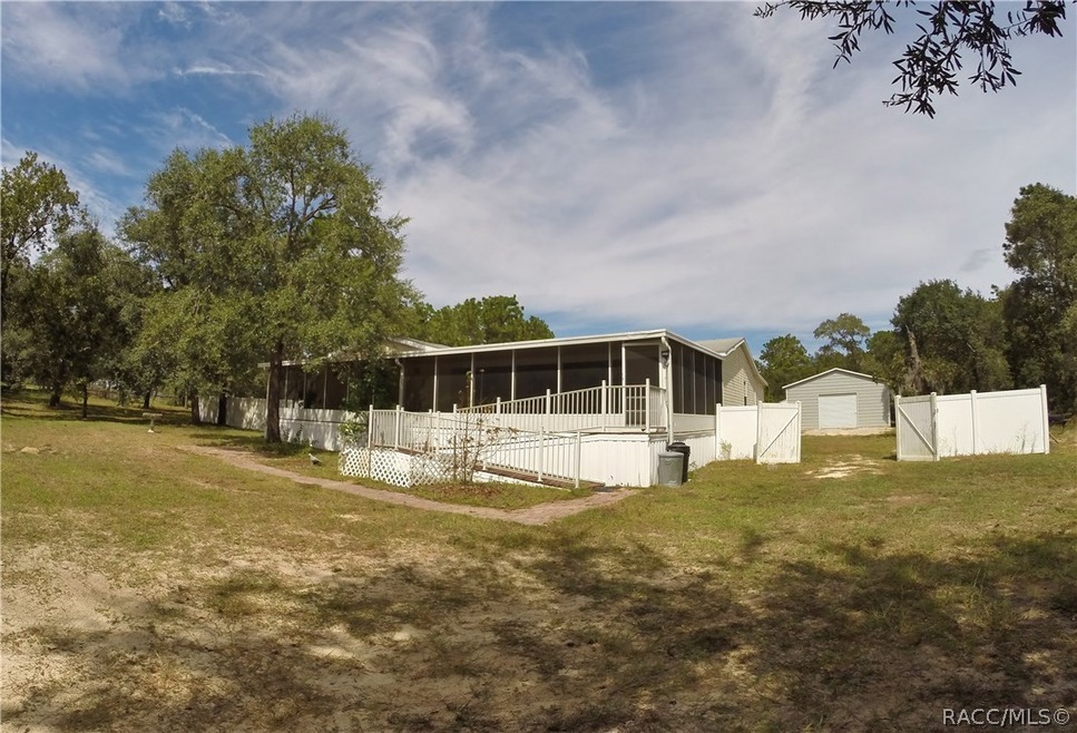 525 E Brandon St, Hernando, FL 34442 - photo 1