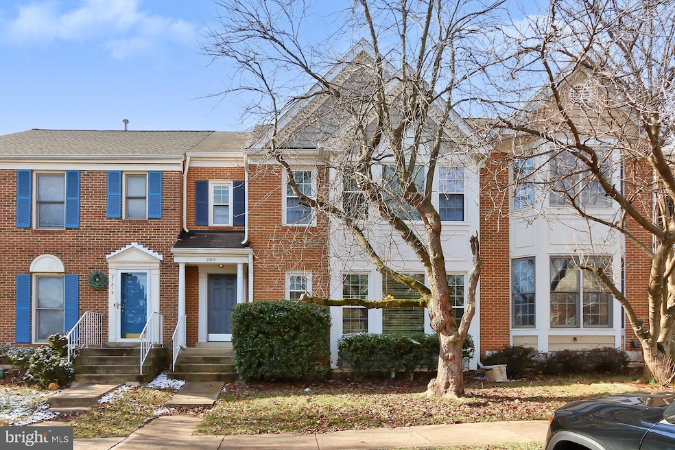 21817 Stonington Square, Sterling, VA 20164 - photo 1