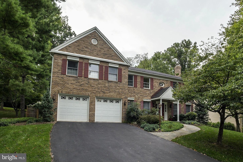 11820 Quince Mill Dr, North Potomac, MD 20878 - photo 1