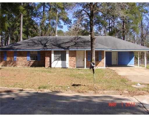 146 Wildwood Dr, Pineville, LA 71360 - photo 1