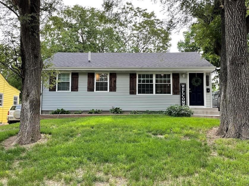 1971 Summit St, Des Moines, IA 50315 - photo 1