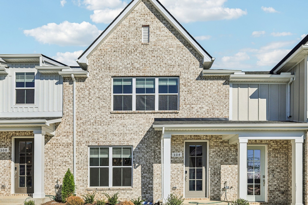 304 Greystone Lee Blvd, Smyrna, TN 37167 - photo 1