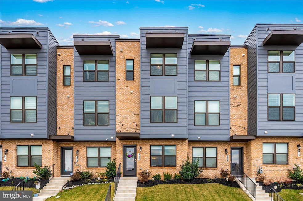 826 Creekway Dr, Frederick, MD 21701 - photo 1