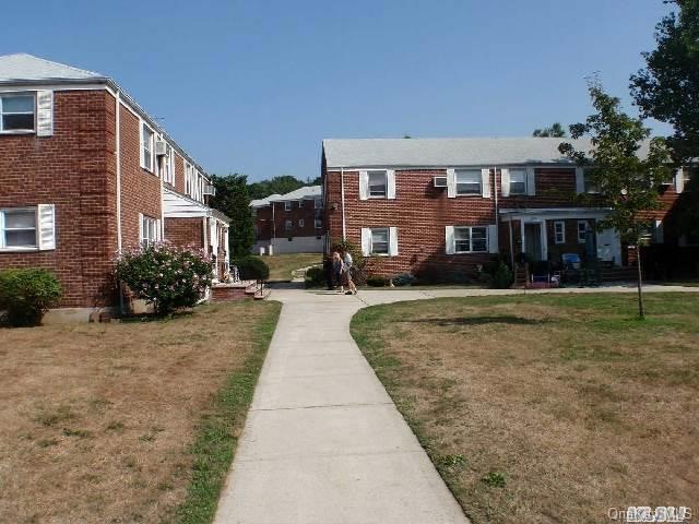 7211 Little Neck Pkwy unit B2, Glen Oaks, NY 11004 - photo 1