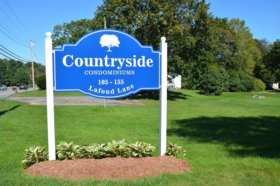 155 Lafond Ln unit 34, Dracut, MA 01826 - photo 1