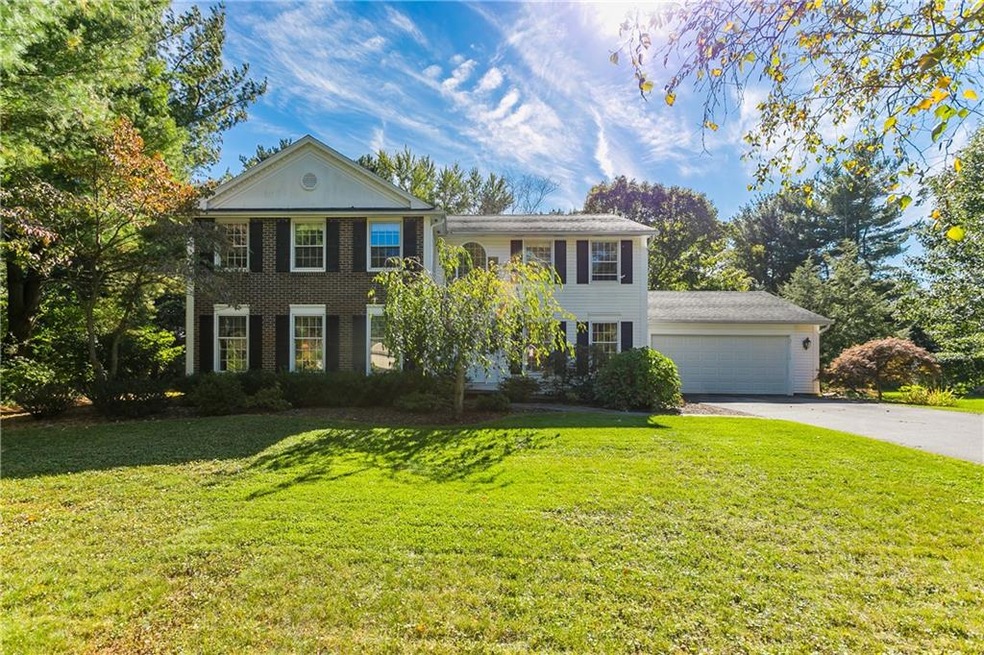 4 bedroom Colonial on cul de sac. 5 Walnut Grove, 