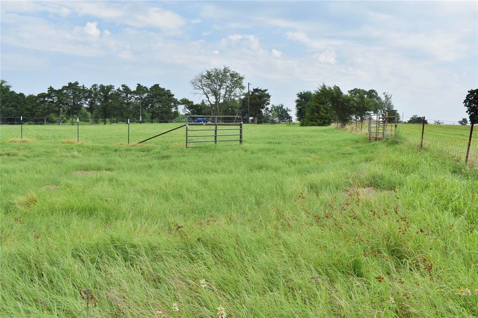 4970 County Road 123, Gainesville, TX 76240 - photo 1