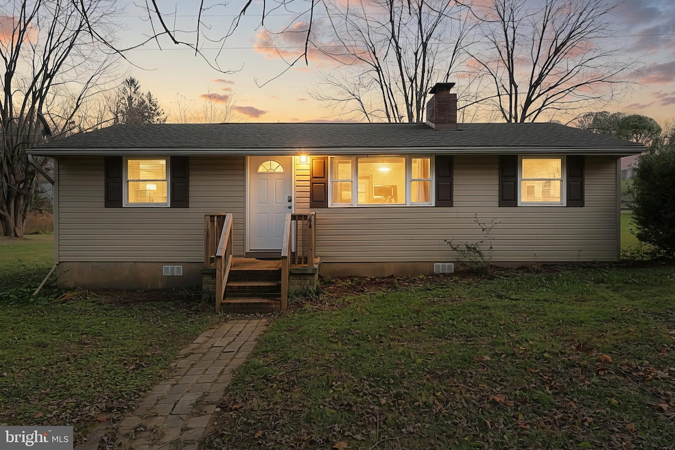 64 N White Pine Trail, Delta, PA 17314 - photo 1