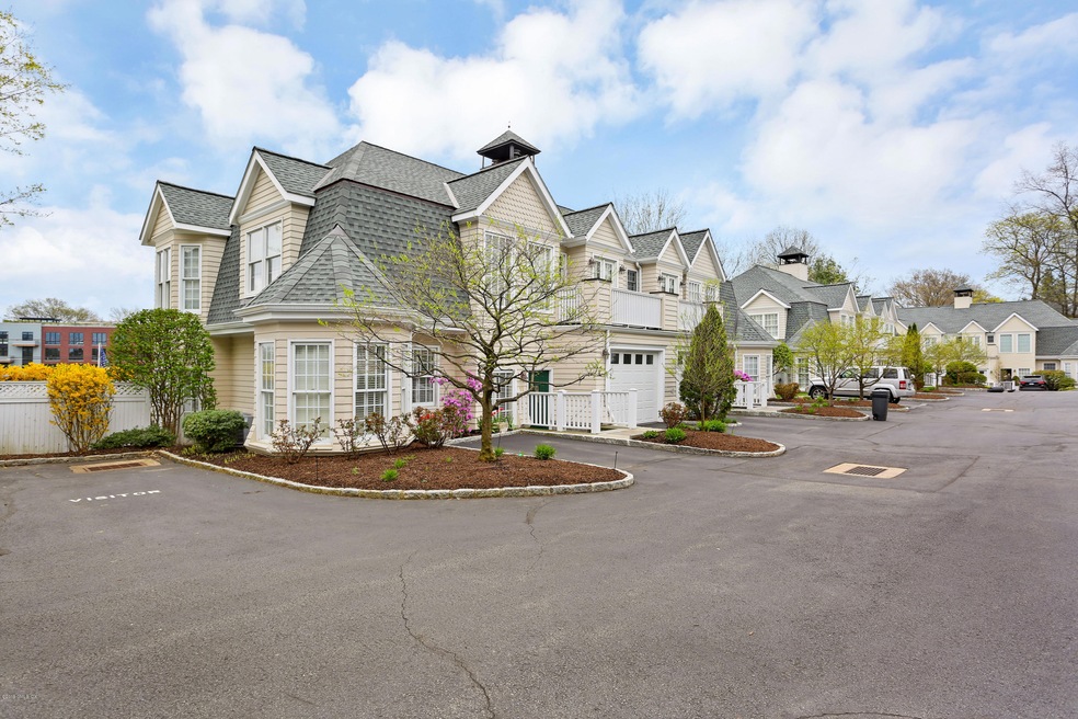 48 Spring St Greenwich CT-print-001-14-0