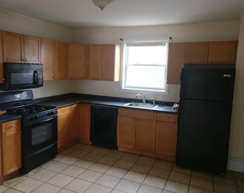 18 N Federal St unit 2, Lynn, MA 01905 - photo 1