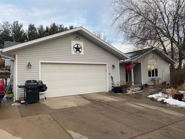 13932 W Hill Dr, Evansville, WI 53536 - photo 1