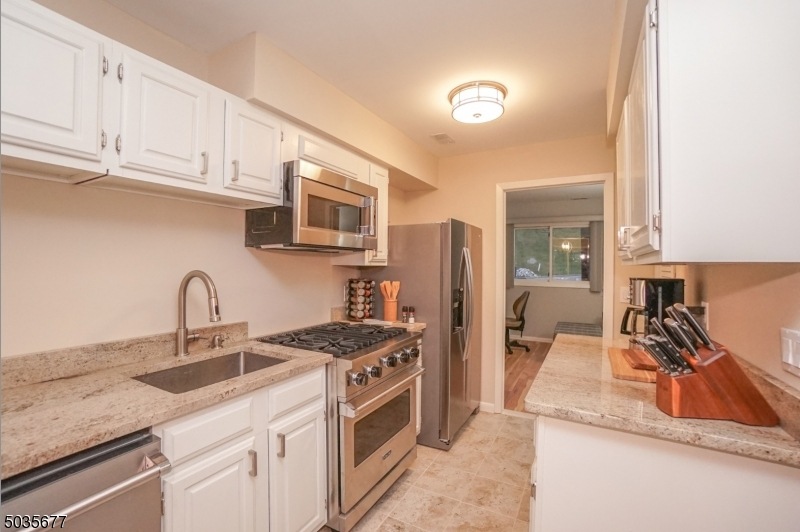 8 Augusta Dr unit 1, Vernon, NJ 07462 - photo 1