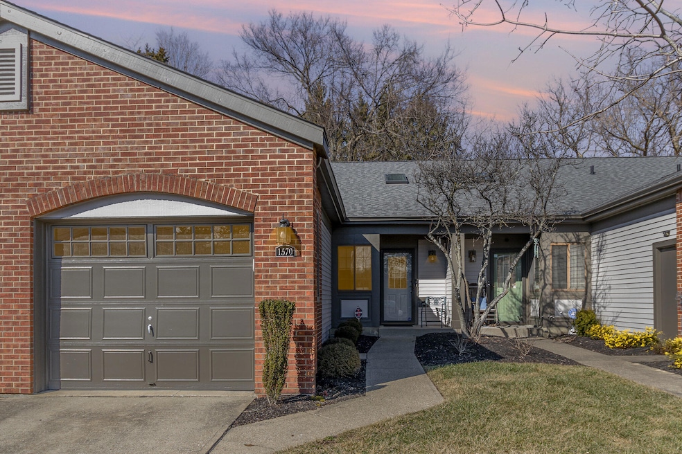 1570_englewood_pl_30-edit-2-edit_739