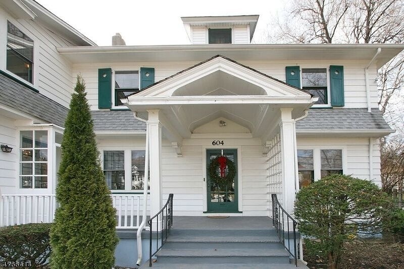 604 Westminster Ave, Elizabeth, NJ 07208 - photo 1