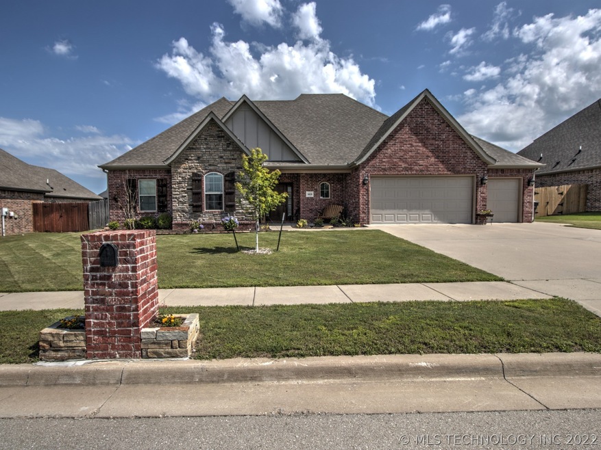 5610 Nottingham Place, Bartlesville, OK 74006 - photo 1