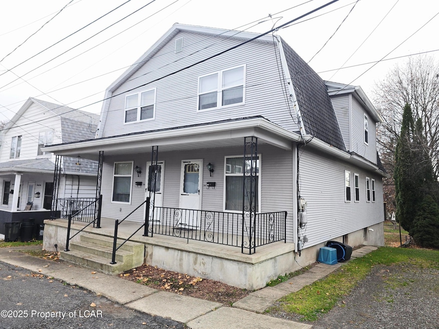 23 Saint David St, Wilkes-Barre, PA 18705 - photo 1