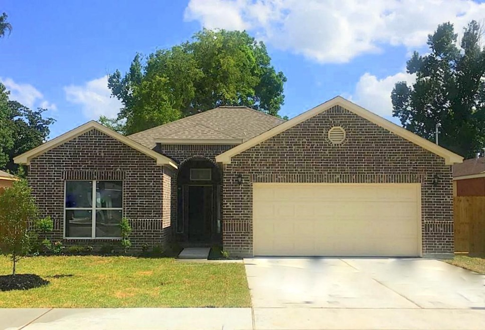 907 Conklin St, Houston, TX 77088 - photo 1