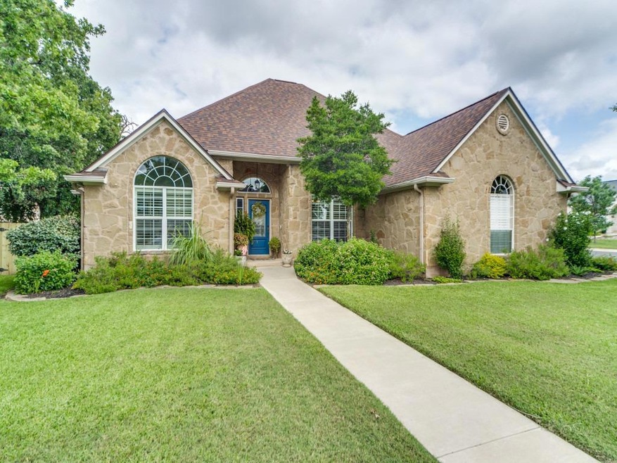 1218 Doe Run Hollow, Fredericksburg, TX 78624 - photo 1