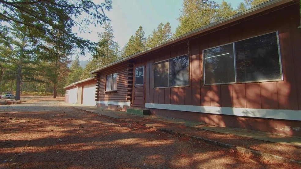 7790 Riverbanks Rd, Grants Pass, OR 97527 - photo 1
