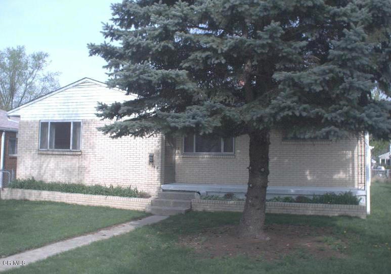 190 Powhatan Ave, Columbus, OH 43204 - photo 1