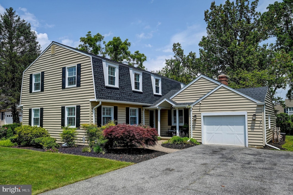 8425 Tally Ho Rd, Lutherville Timonium, MD 21093 - photo 1