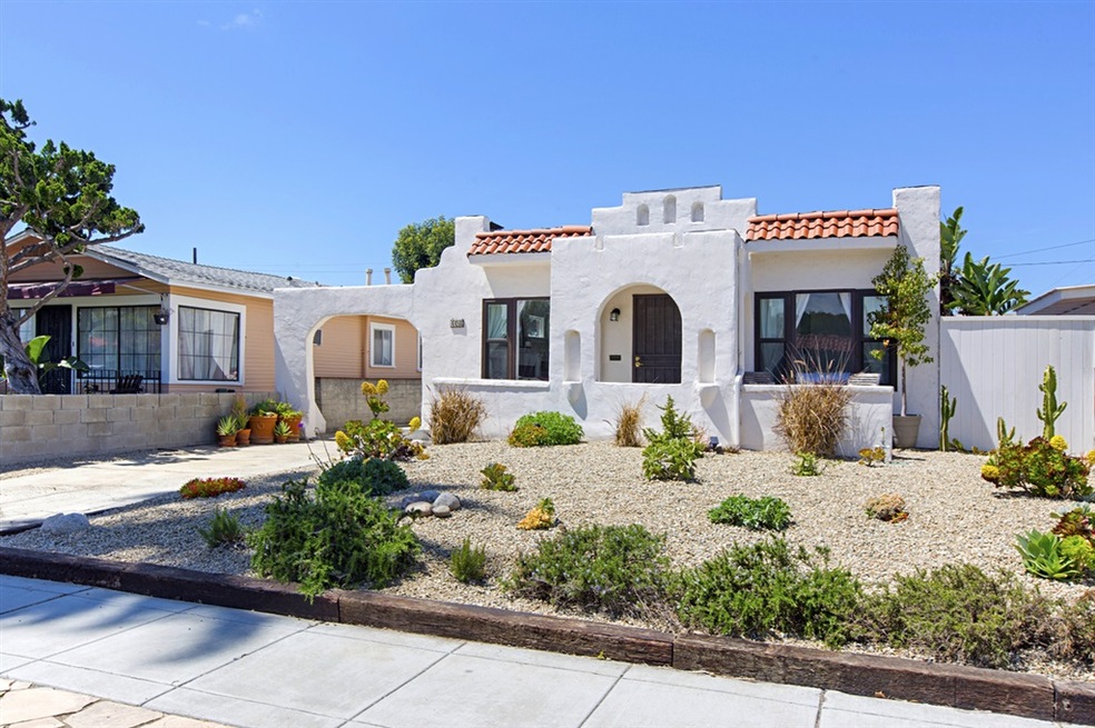 Classic 1920's Spanish Bungalow with drought toler