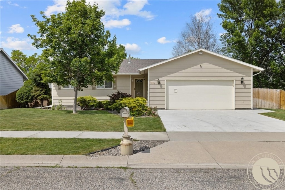 Under Contract $400,000