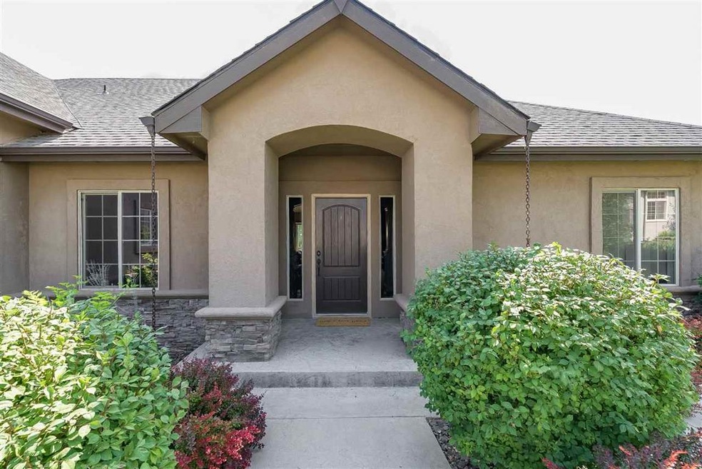 427 W Bayhill Dr, Nampa, ID 83686 - photo 1