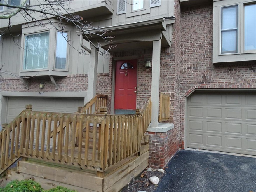 Aspen Ridge Condominium - 1691 Square Feet. 2/Bedr