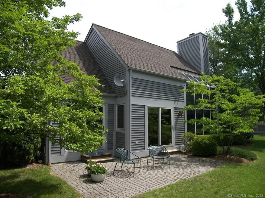 230 New Canaan Ave unit 7, Norwalk, CT 06850 - photo 1