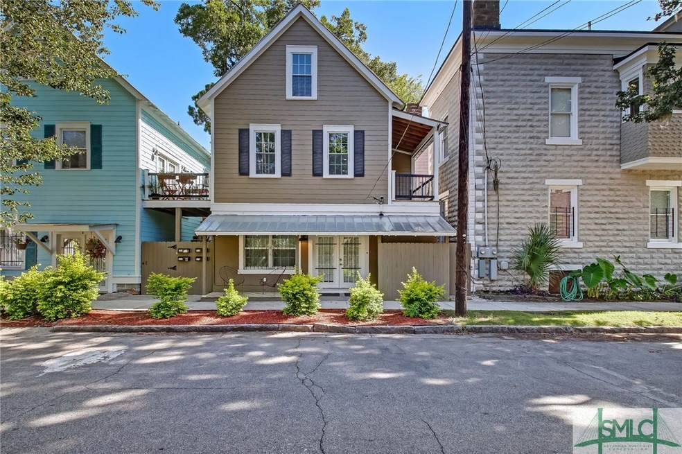 115 W 35th St, Savannah, GA 31401 - photo 1