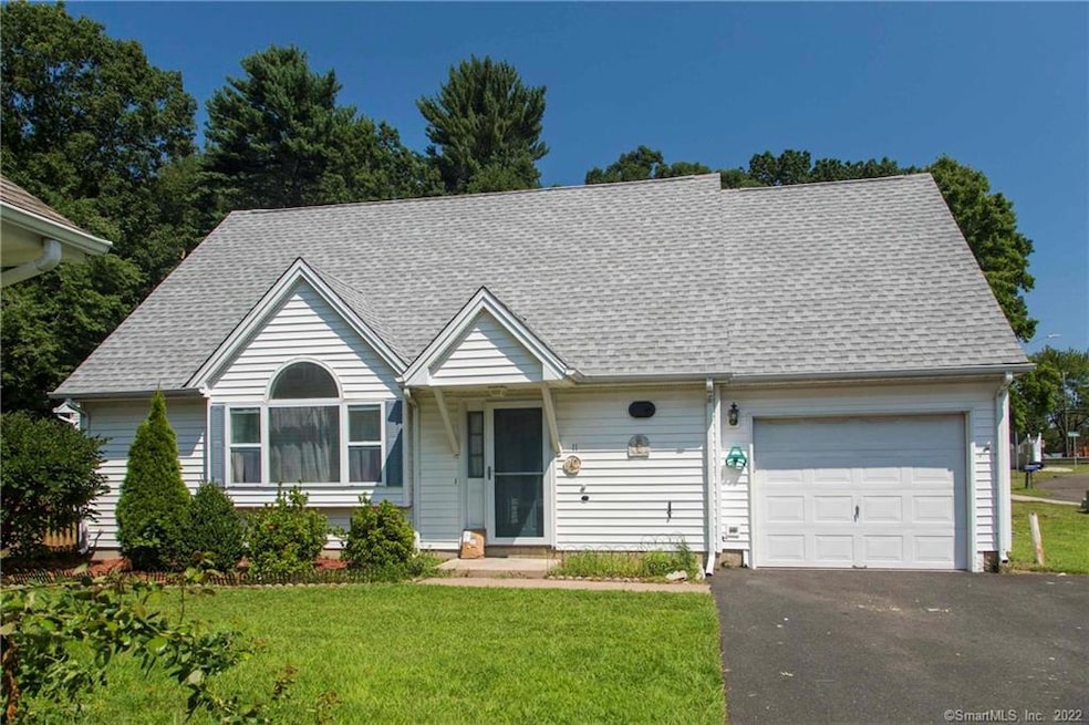 11 Fitch Meadow Ln, South Windsor, CT 06074 - photo 1