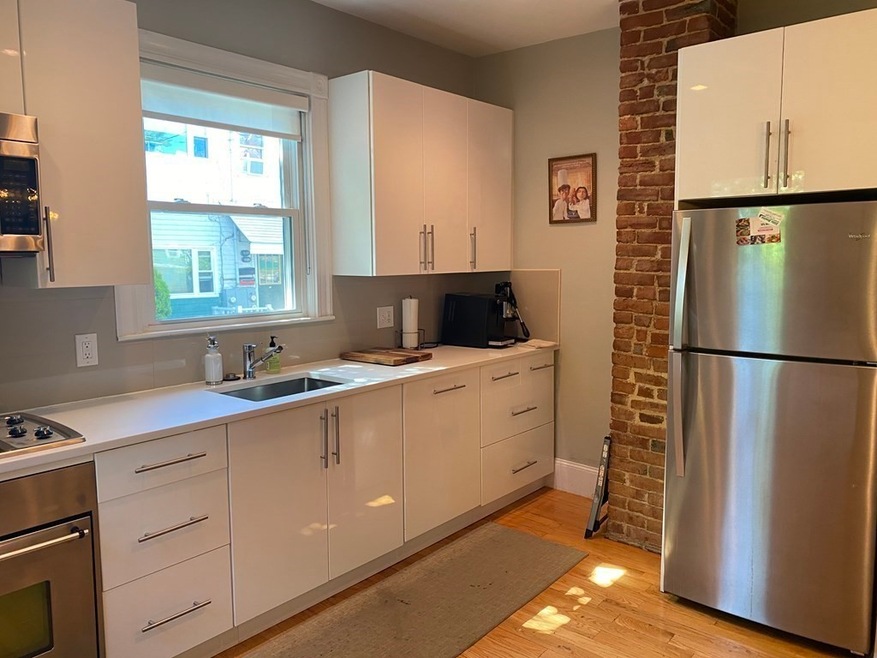 6 Fourth Street Place unit 1, Cambridge, MA 02141 - photo 1