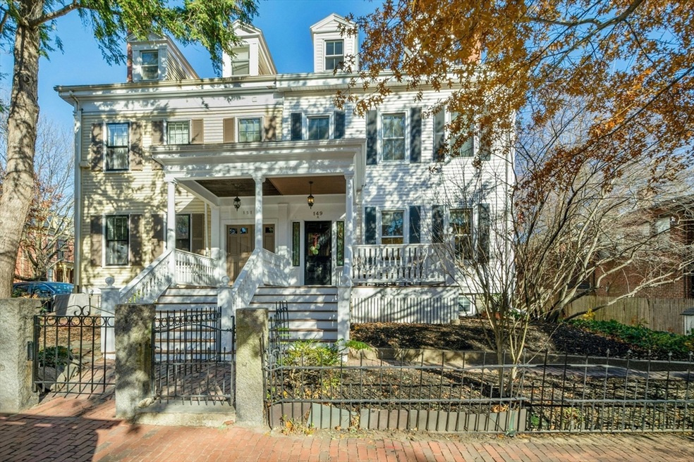 149A Bishop Allen unit A, Cambridge, MA 02139 - photo 1