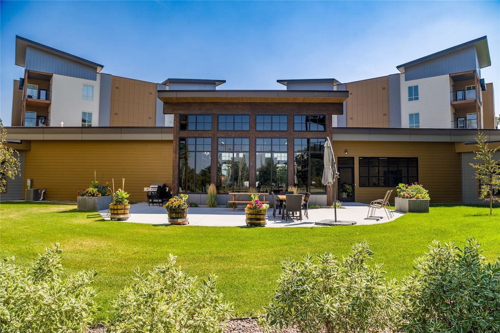 100 Woodlands Way unit P-404, Kalispell, MT 59901 - photo 1