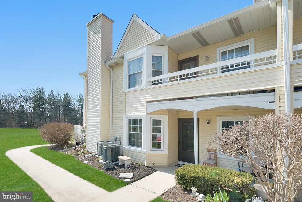 56 Mill Run W, Hightstown, NJ 08520 - photo 1