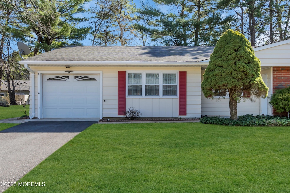 5 Ohio Dr unit B, Whiting, NJ 08759 - photo 1