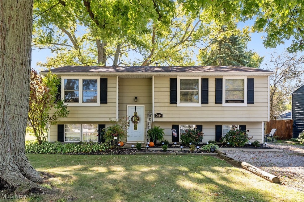 7084 Lake Rd E, Madison, OH 44057 - photo 1