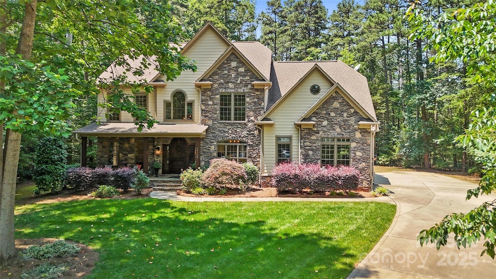 For Sale $1,085,000 • Co-Listing Agent