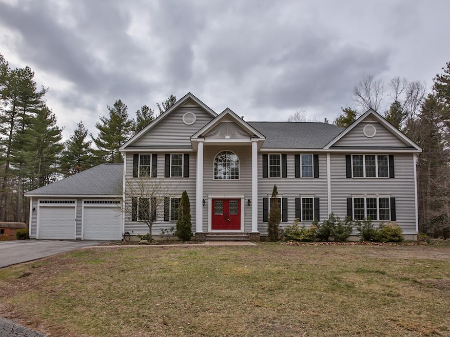 258 S Merrimack Rd, Hollis, NH 03049 - photo 1