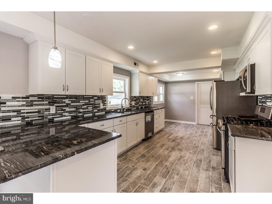 56 Elmwood Ln, Willingboro, NJ 08046 - photo 1