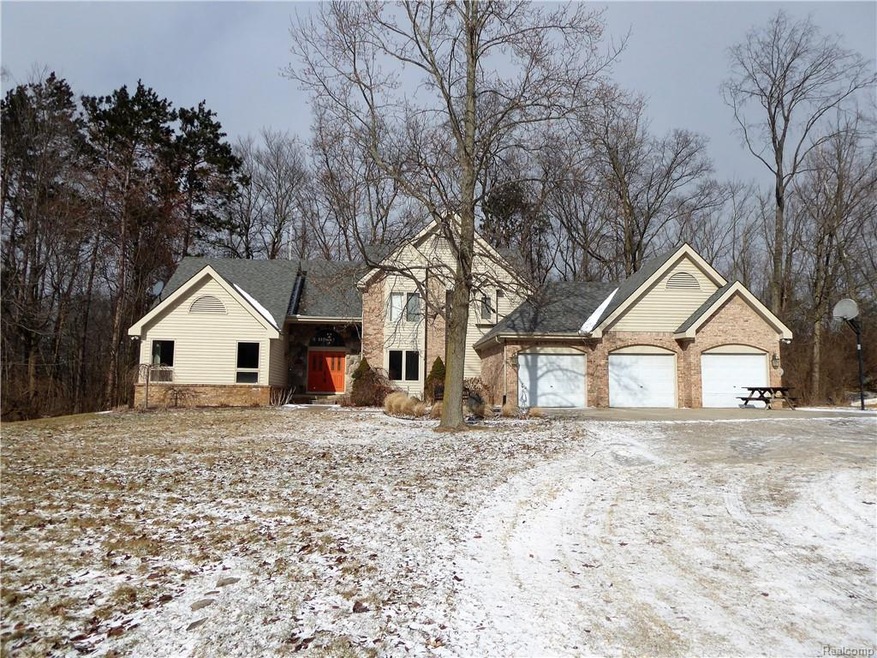 8370 Center Rd