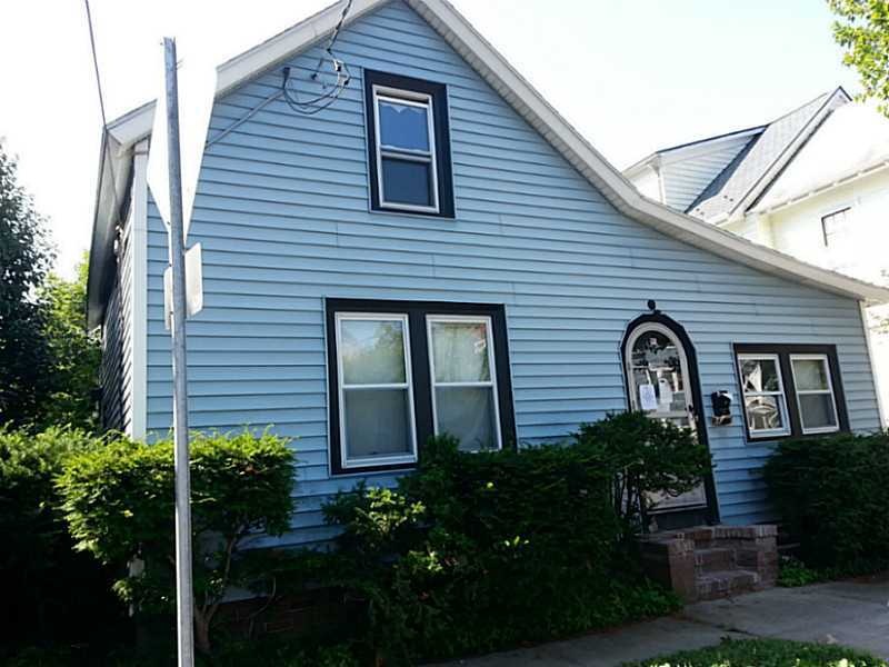 132 Fisk St, Providence, RI 02905 - photo 1